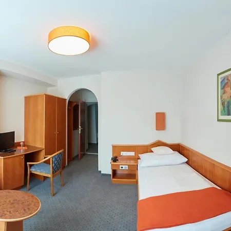 Doktorschlossl Otel