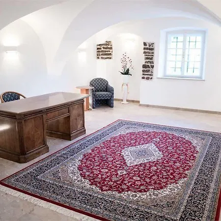 ドクトールシュレッスル ホテル