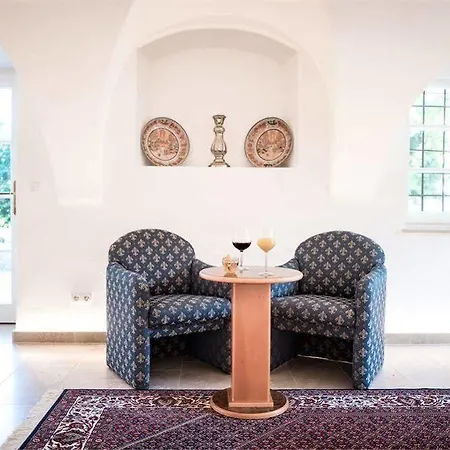 Hotel Doktorschlössl 2*